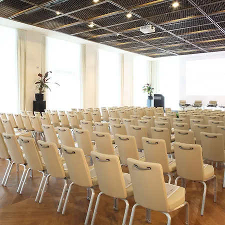 Rosa Grand - Starhotels Collezione 4* מילאנו